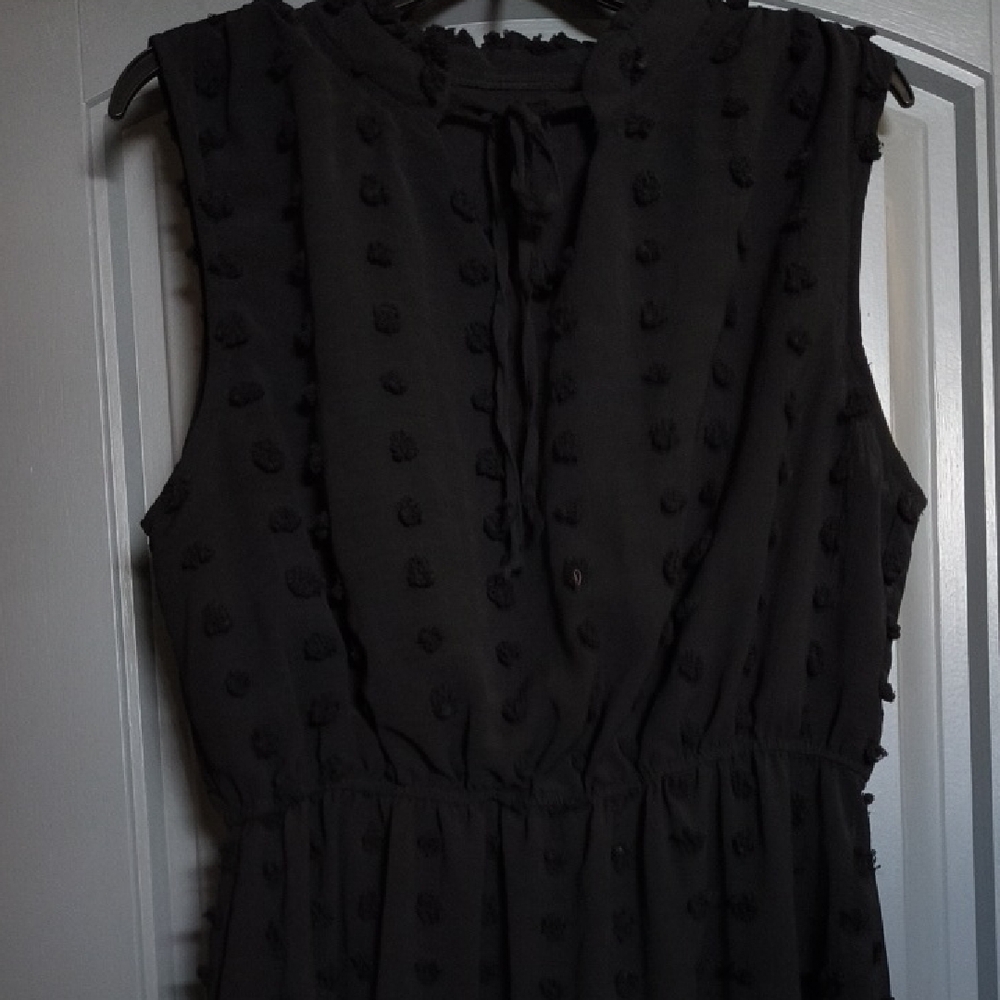 Elegant Black Sleeveless Dress